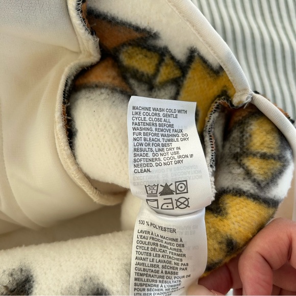 Aztec Patterned Cream Sweater - Picture 7 of 7